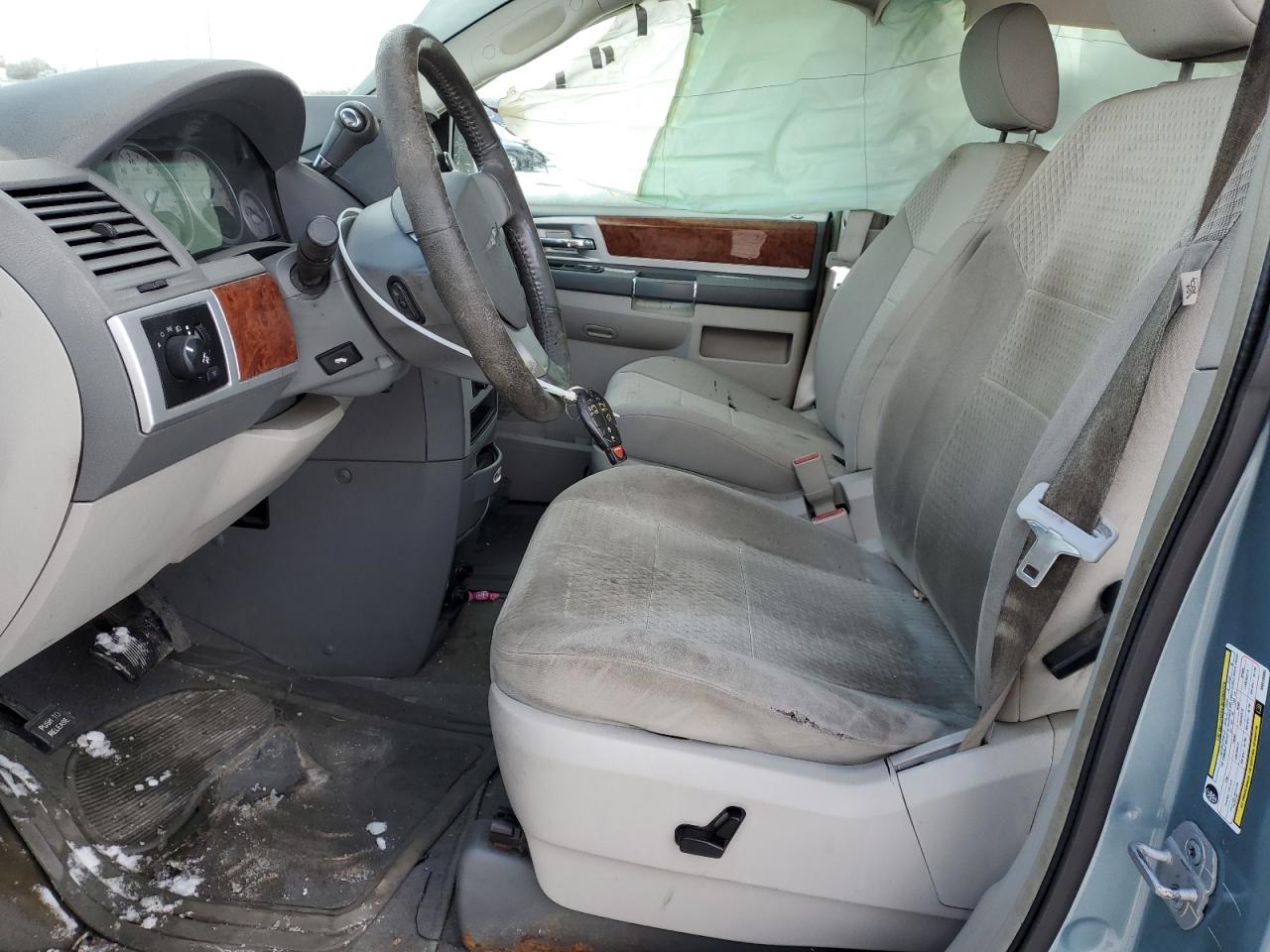 2009 Chrysler Town & Country VIN 2A8HR54199R528060 Copart auction photo, side damage thumbnail 7
