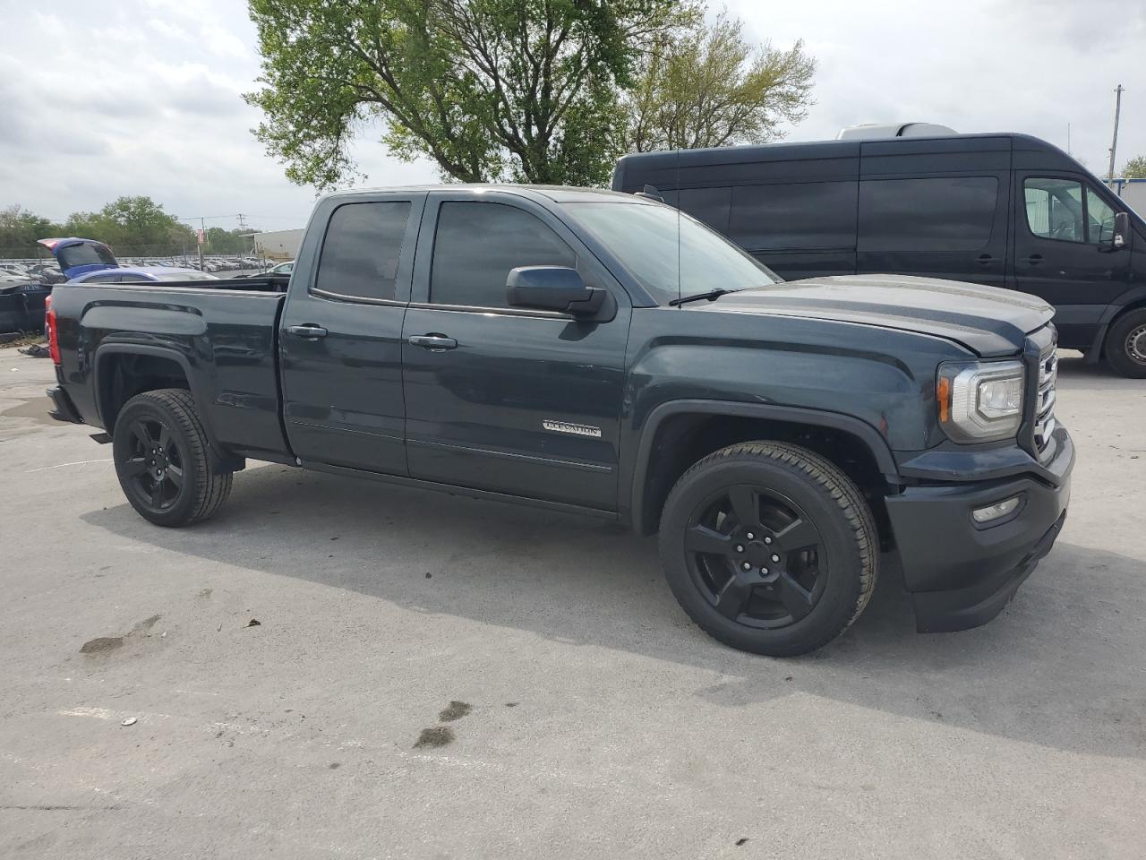 2017 GMC Sierra VIN 1GTR1LEH8HZ334871 Copart auction photo, front end / side damage thumbnail 4