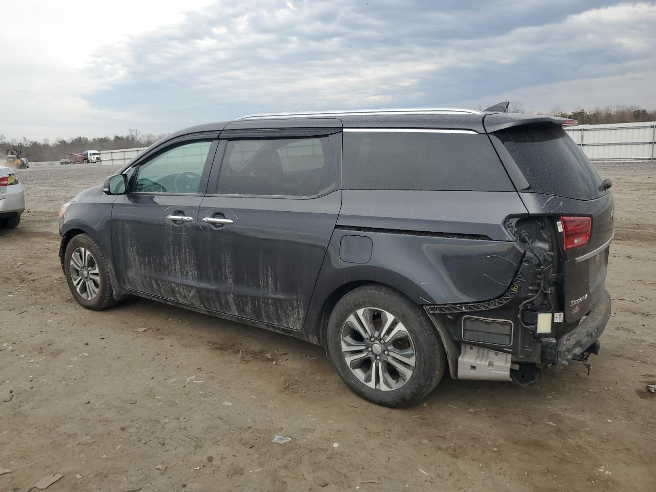 2020 KIA Sedona VIN KNDMC5C14L6597858 Copart auction photo, front end / rear end damage thumbnail 2