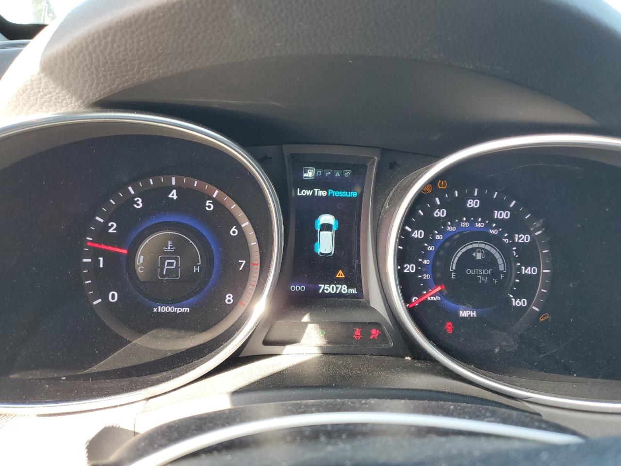 2015 Hyundai Santa Fe VIN 5XYZW4LA1FG245989 Copart auction photo, all over / undercarriage damage thumbnail 9