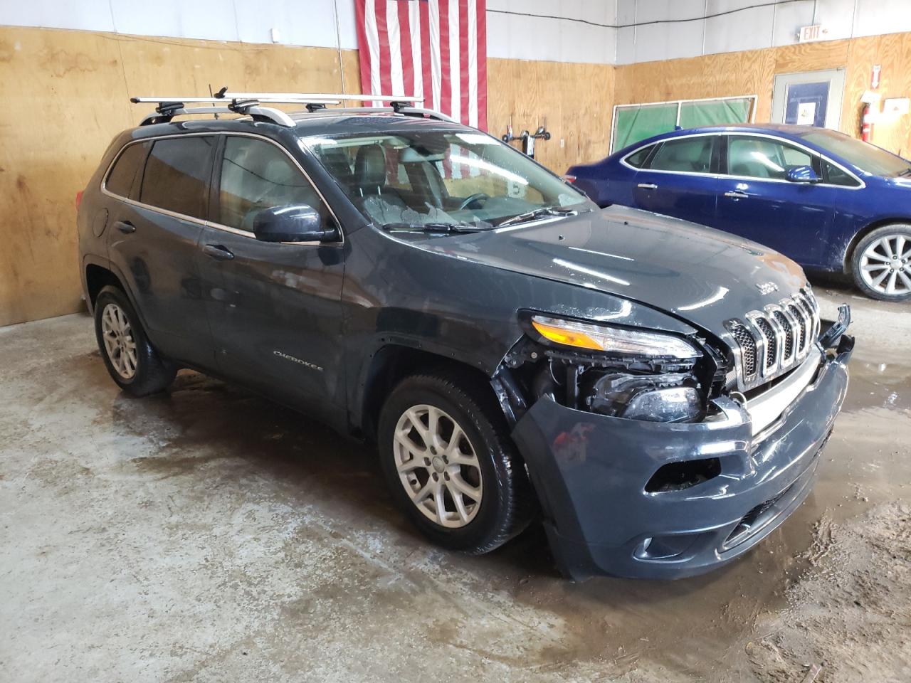 2018 Jeep Grand Cherokee VIN 1C4PJMLX7JD575539 Copart auction photo, front end / minor dent/scratches damage thumbnail 4