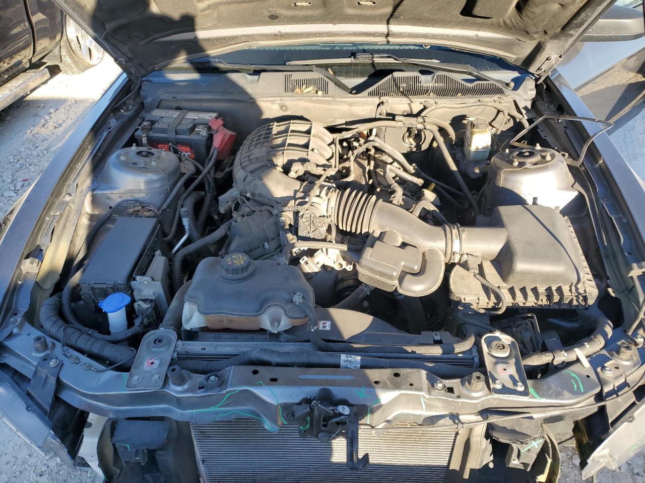 2014 Ford Mustang VIN 1ZVBP8AM3E5250098 Copart auction photo, front end / minor dent/scratches damage thumbnail 11