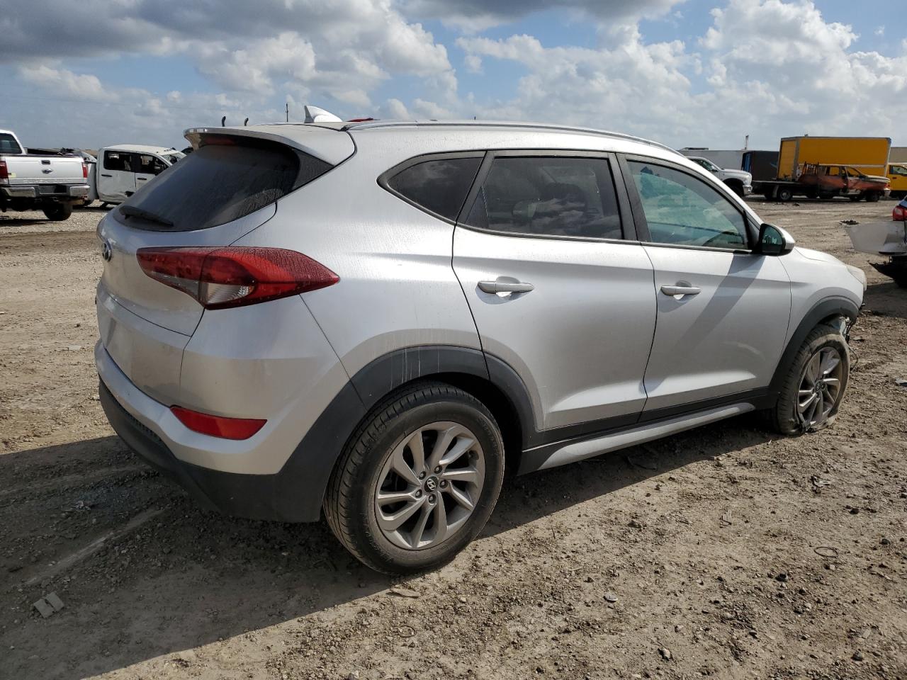 2018 Hyundai Tucson VIN KM8J33A45JU674908 Copart auction photo, front end damage thumbnail 3