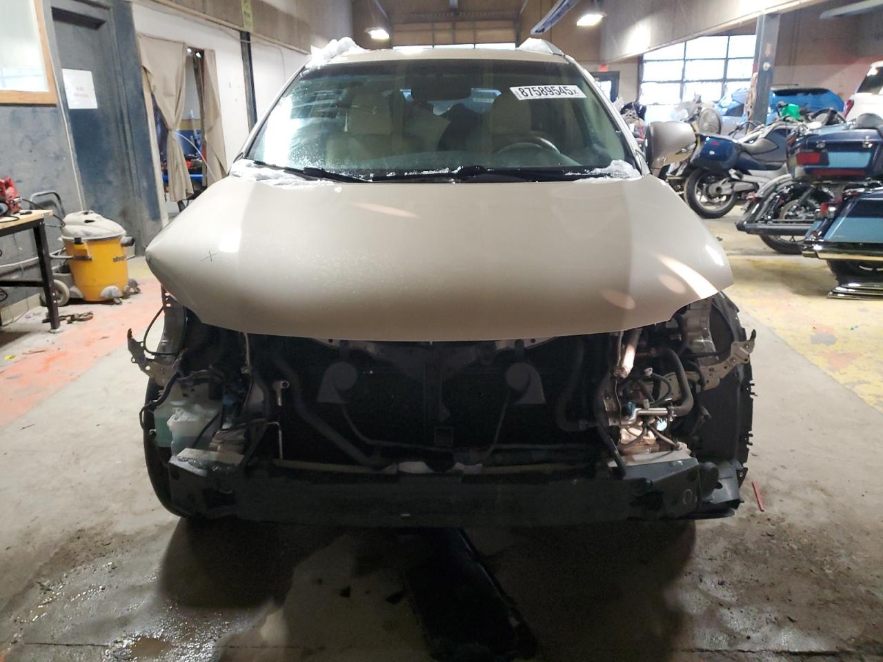 2015 Lexus RX VIN 2T2BC1BA7FC005430 Copart auction photo, front end / minor dent/scratches damage thumbnail 5