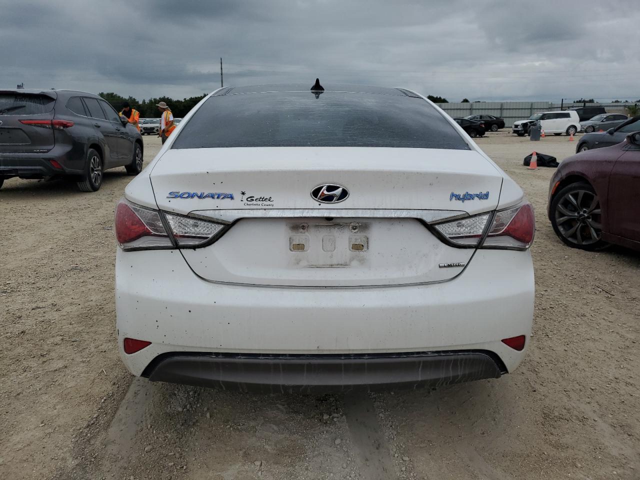 2015 Hyundai Sonata VIN KMHEC4A4XFA129738 Copart auction photo, water/flood damage thumbnail 6