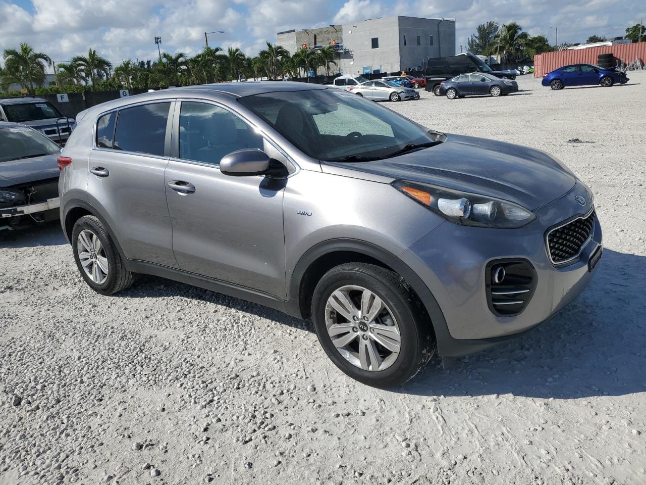 2018 KIA Sportage VIN KNDPMCAC0J7349469 Copart auction photo, minor dent/scratches damage thumbnail 4