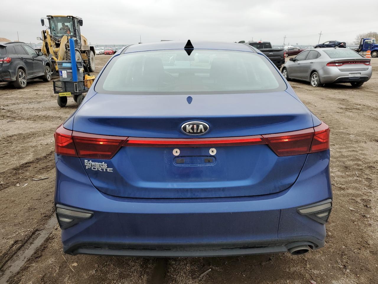 2021 KIA Forte VIN 3KPF24AD1ME330160 Copart auction photo, front end damage thumbnail 6