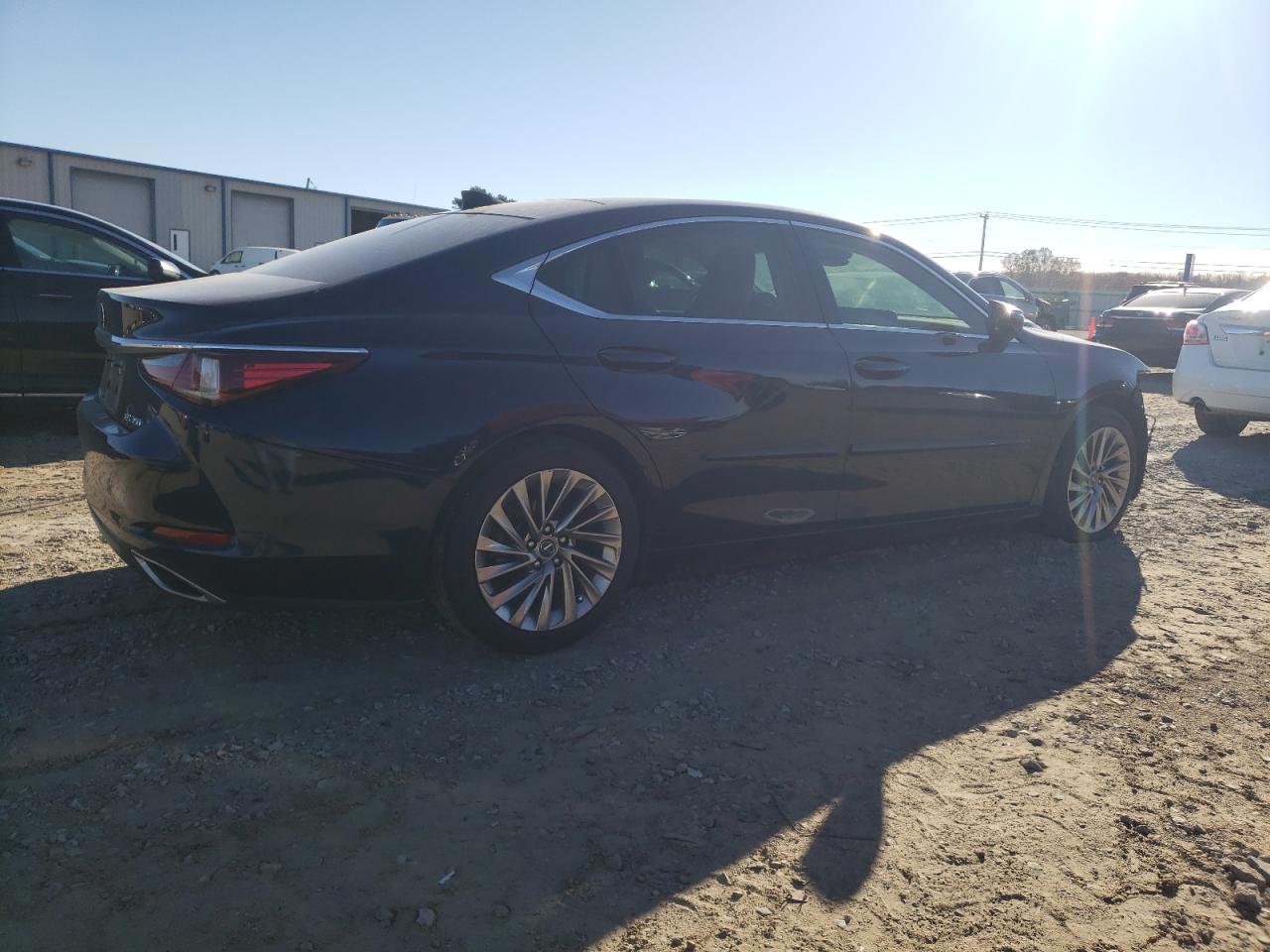 2019 Lexus ES VIN 58ABZ1B10KU017052 Copart auction photo, front end / minor dent/scratches damage thumbnail 3