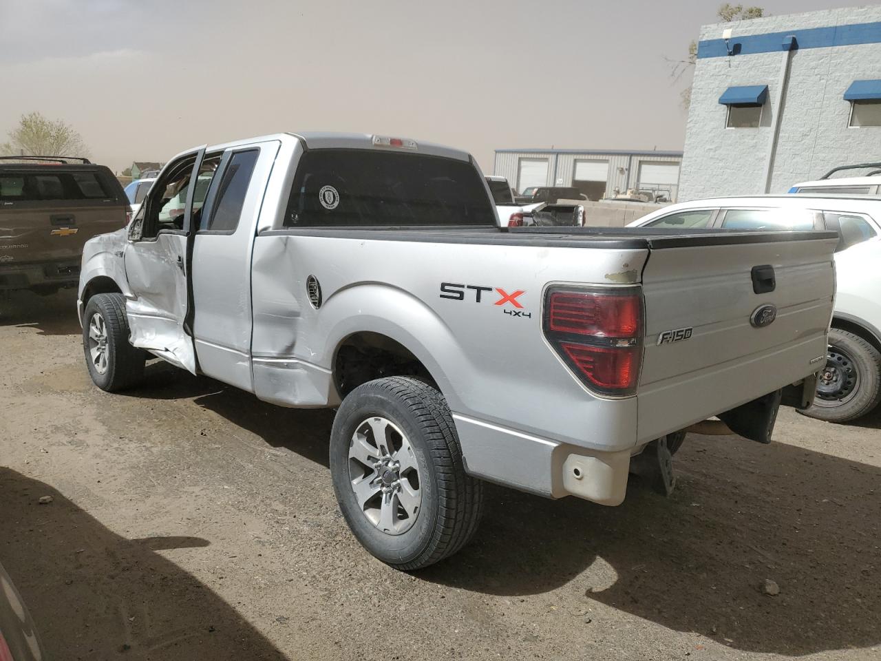 2013 Ford F-150 VIN 1FTFX1EF9DKE93020 Copart auction photo, side / front end damage thumbnail 2