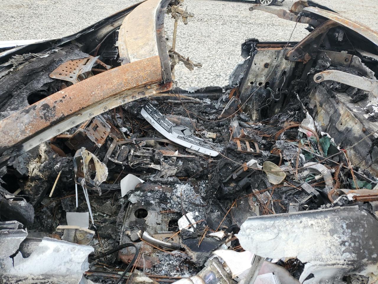 2004 Mercedes-Benz SL-klasse VIN WDBSK75F94F077783 Copart auction photo, burn - interior damage thumbnail 7
