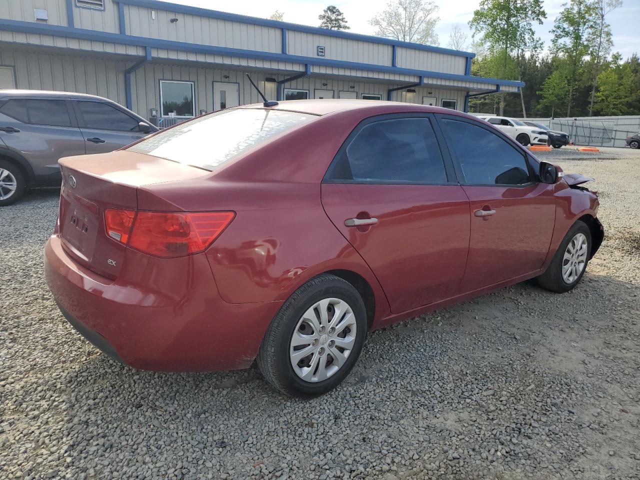 2010 KIA Forte VIN KNAFU4A24A5834974 Copart auction photo, front end damage thumbnail 3