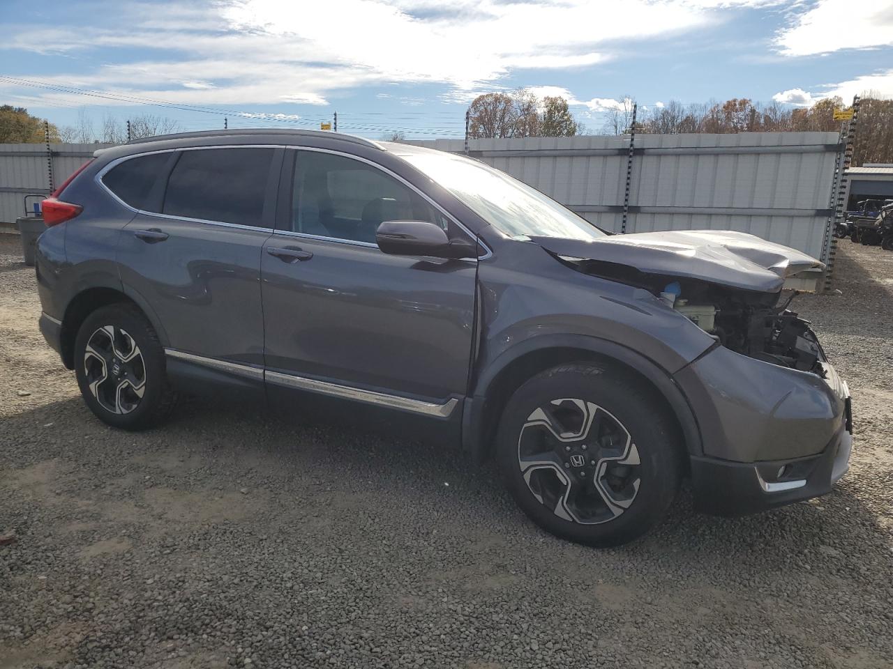2017 Honda CR-V VIN 2HKRW2H94HH638402 Copart auction photo, front end damage thumbnail 4