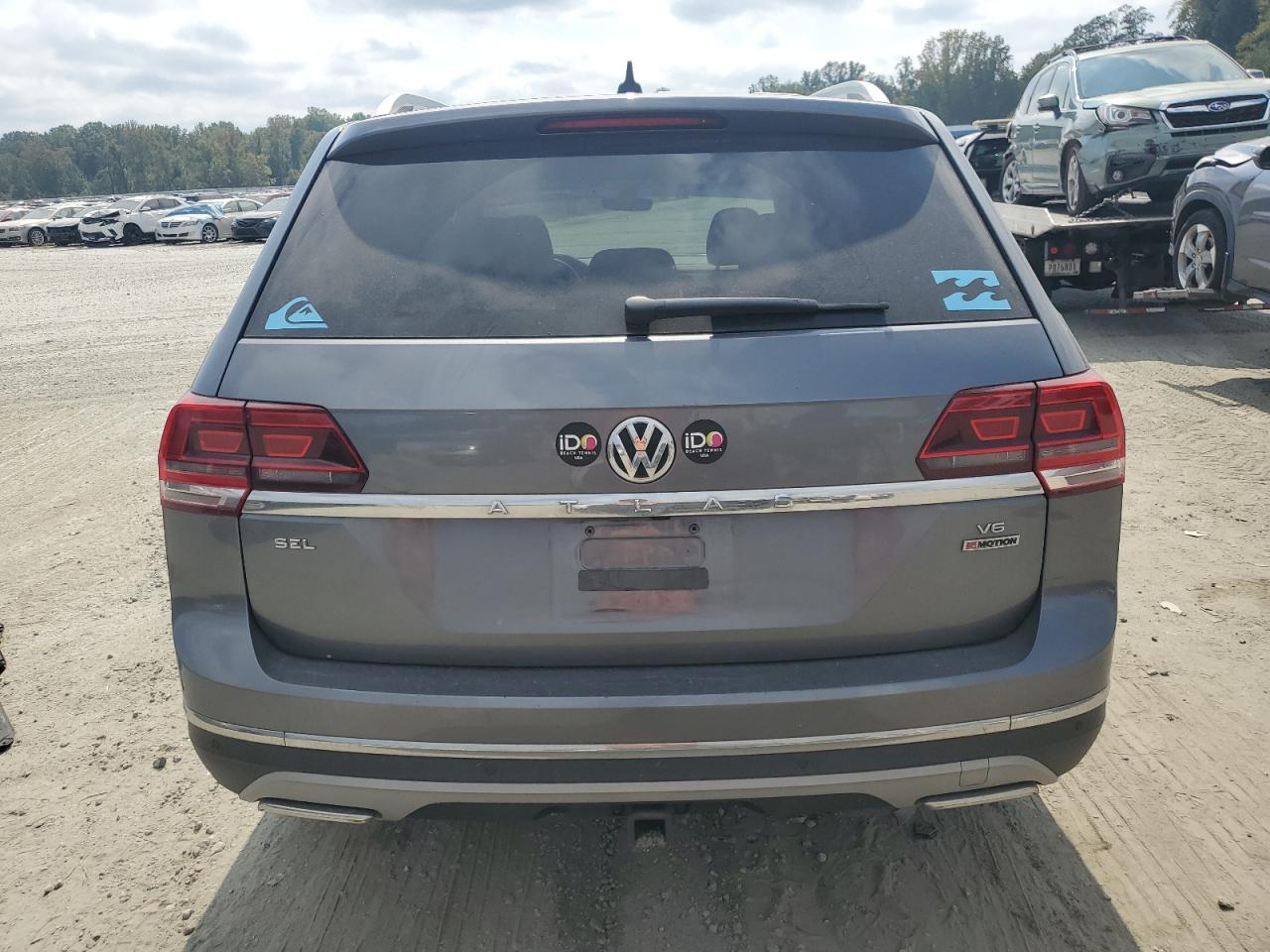 2018 Volkswagen Atlas VIN 1V2MR2CA5JC589312 Copart auction photo, mechanical / side damage thumbnail 6
