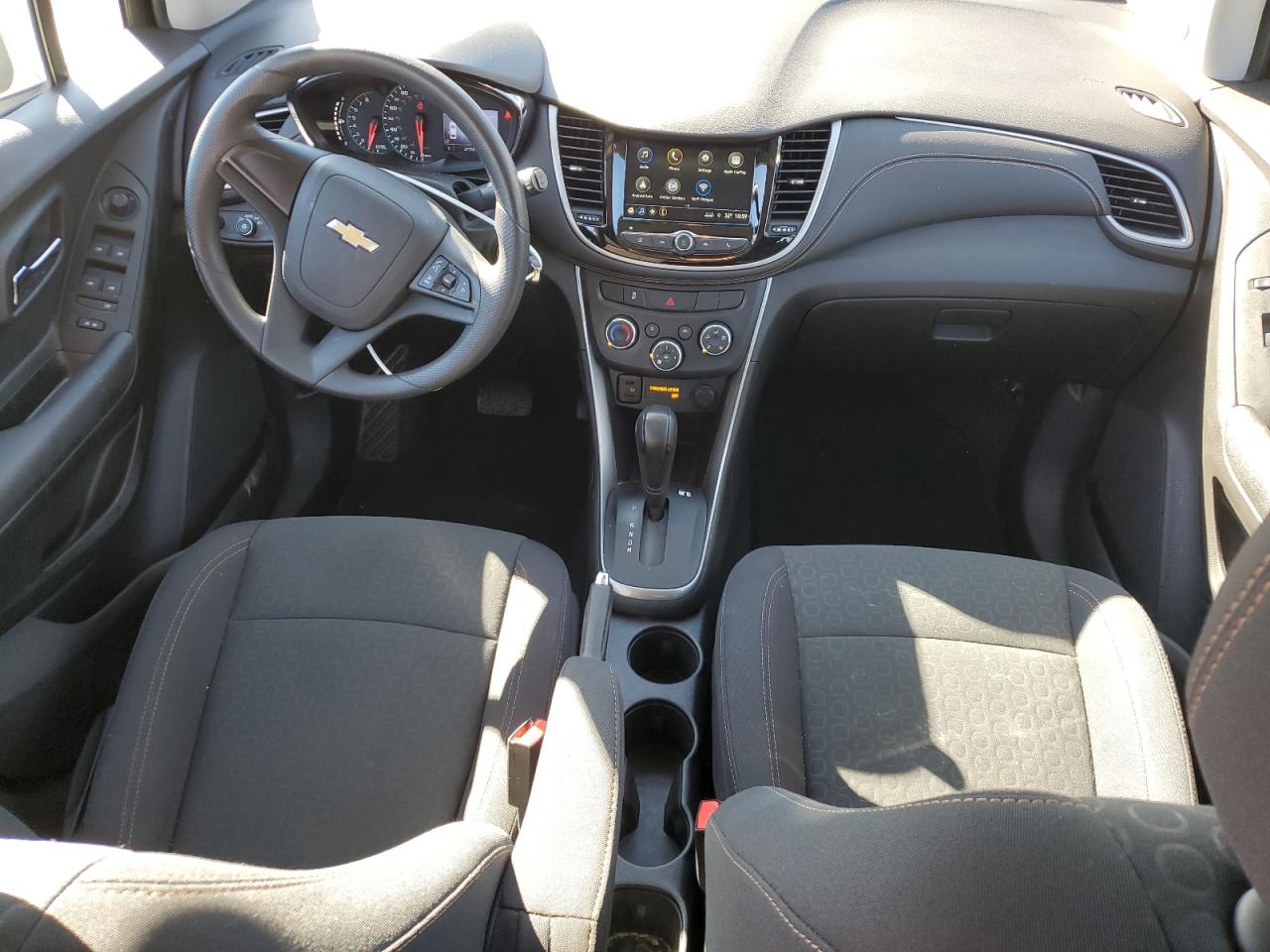2019 Chevrolet Trax VIN 3GNCJKSB5KL120488 Copart auction photo, front end / minor dent/scratches damage thumbnail 8