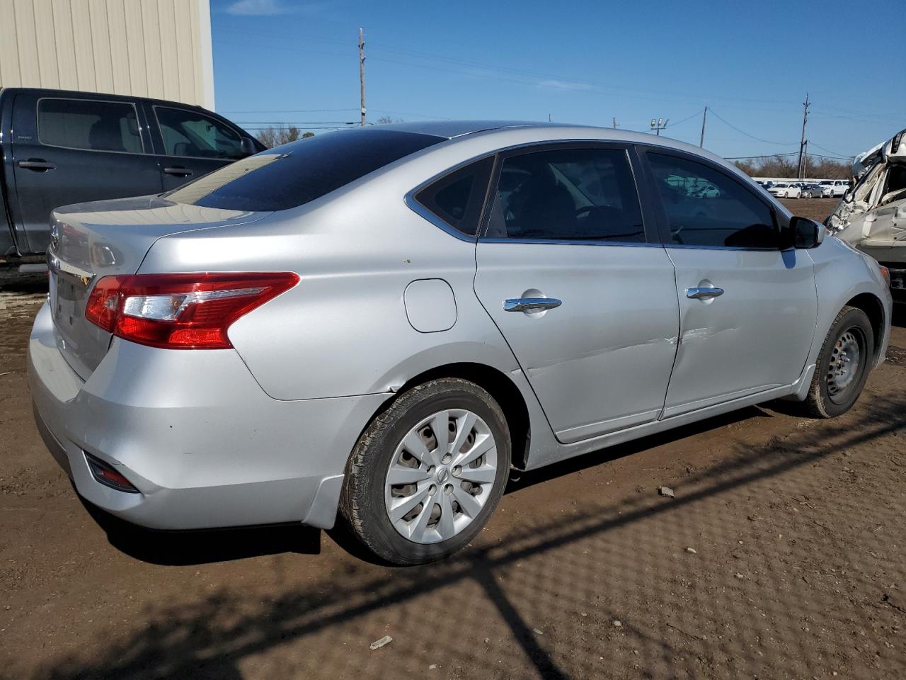 2018 Nissan Sentra VIN 3N1AB7AP3JY339154 Copart auction photo, rear end / side damage thumbnail 3