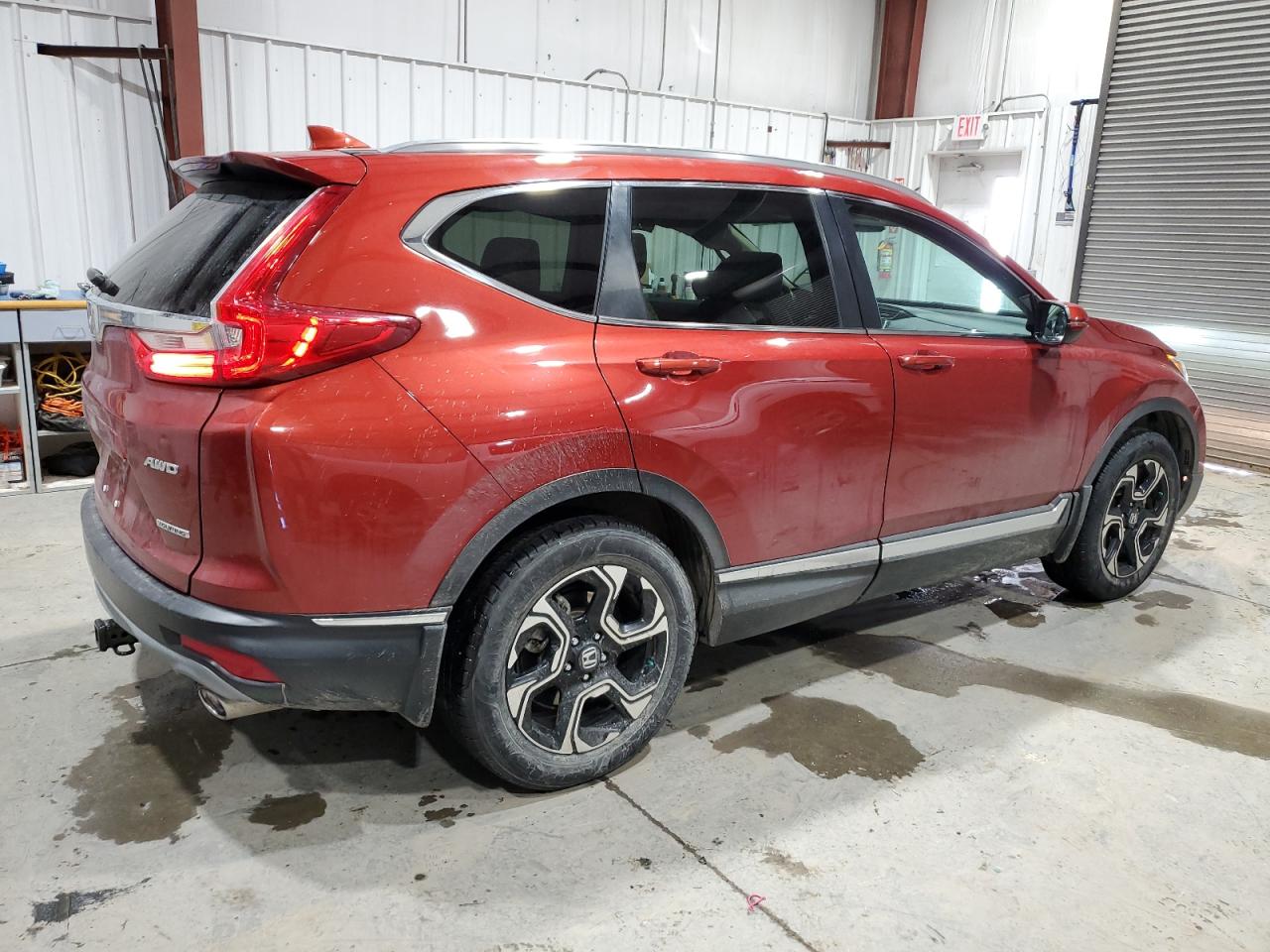 2018 Honda CR-V VIN 2HKRW2H92JH605985 Copart auction photo, rear end damage thumbnail 3