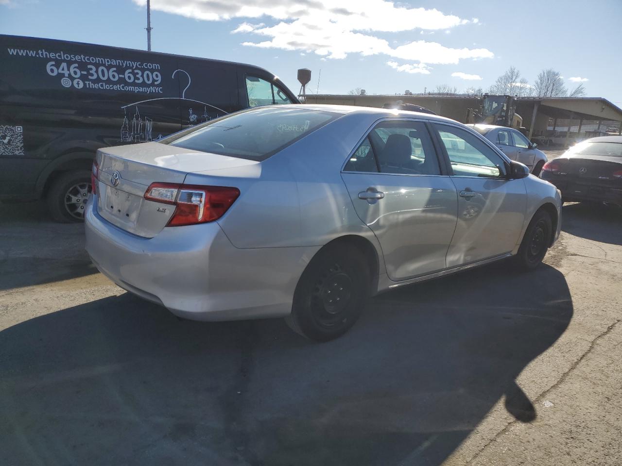 2014 Toyota Camry VIN 4T4BF1FK3ER371032 Copart auction photo, minor dent/scratches damage thumbnail 3