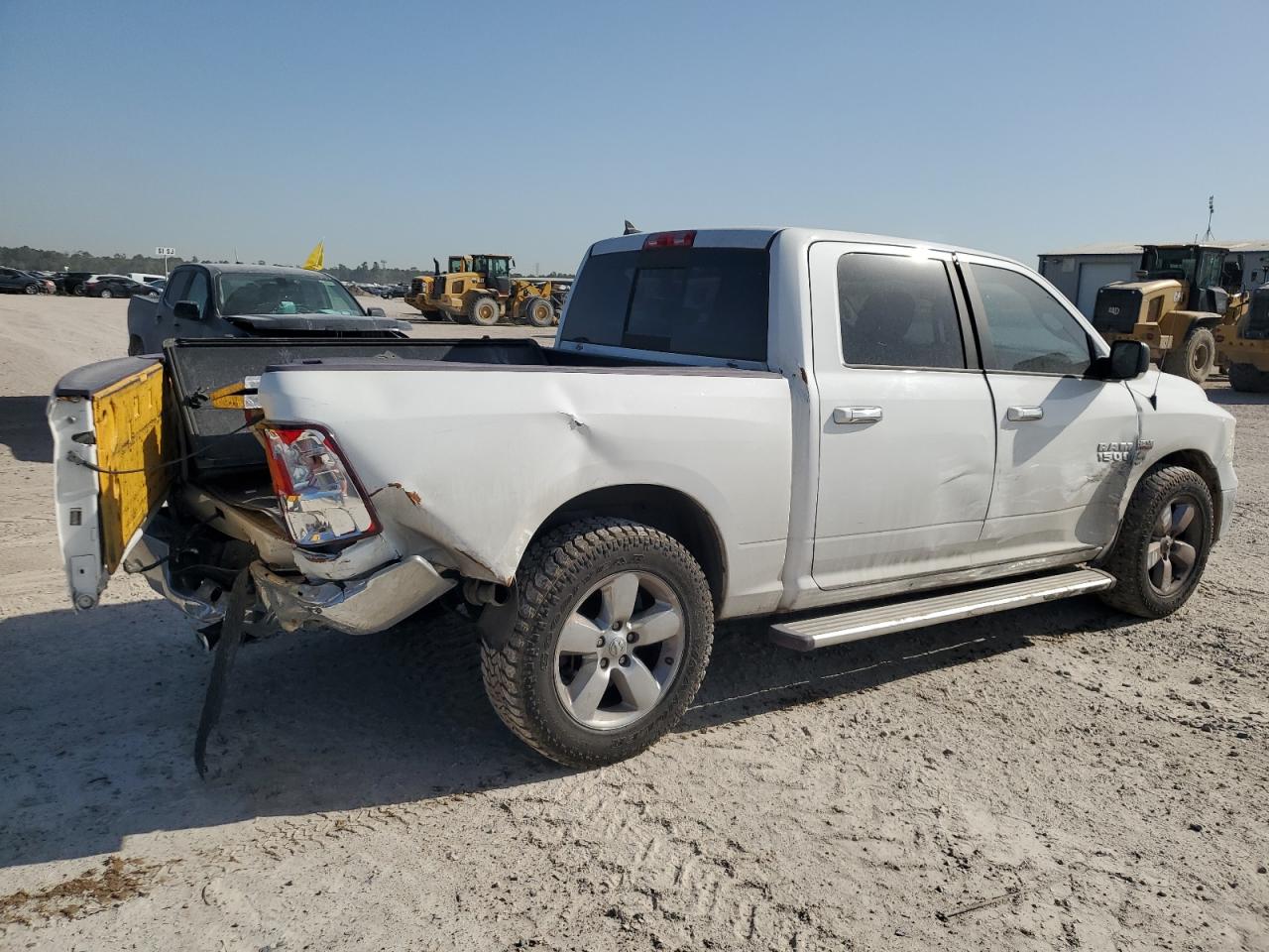 2017 RAM 1500 VIN 1C6RR6LT3HS570314 Copart auction photo, rear end / side damage thumbnail 3