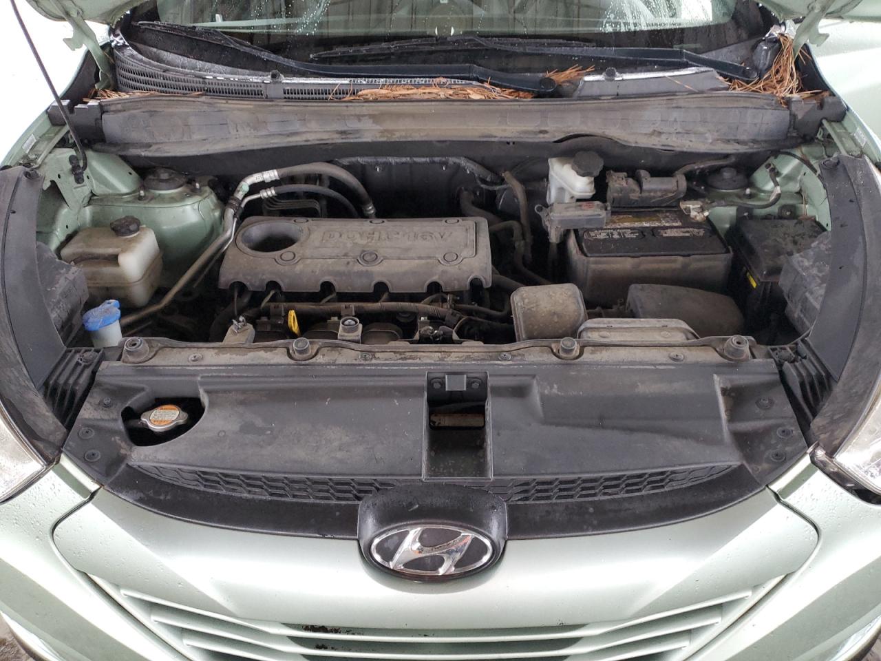 2011 Hyundai Tucson VIN KM8JU3AC1BU232097 Copart auction photo, side / front end damage thumbnail 12