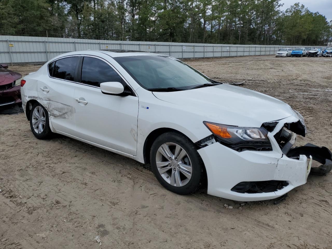 2013 Acura ILX VIN 19VDE3F71DE301228 Copart auction photo, front end / side damage thumbnail 4