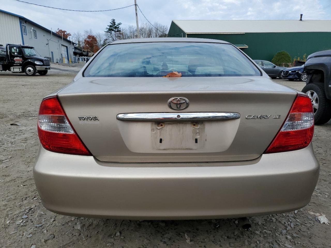 2002 Toyota Camry VIN 4T1BE32K62U089817 Copart auction photo, front end / minor dent/scratches damage thumbnail 6