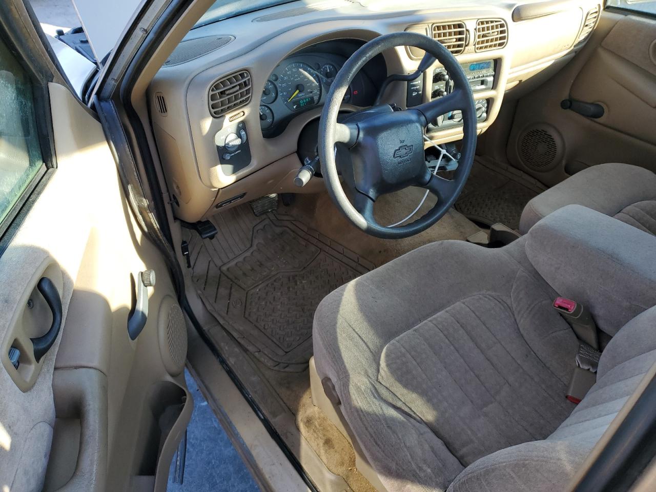 1999 Chevrolet S-10 Pickup VIN 1GCCS144XXK130019 Copart auction photo, front end / minor dent/scratches damage thumbnail 8