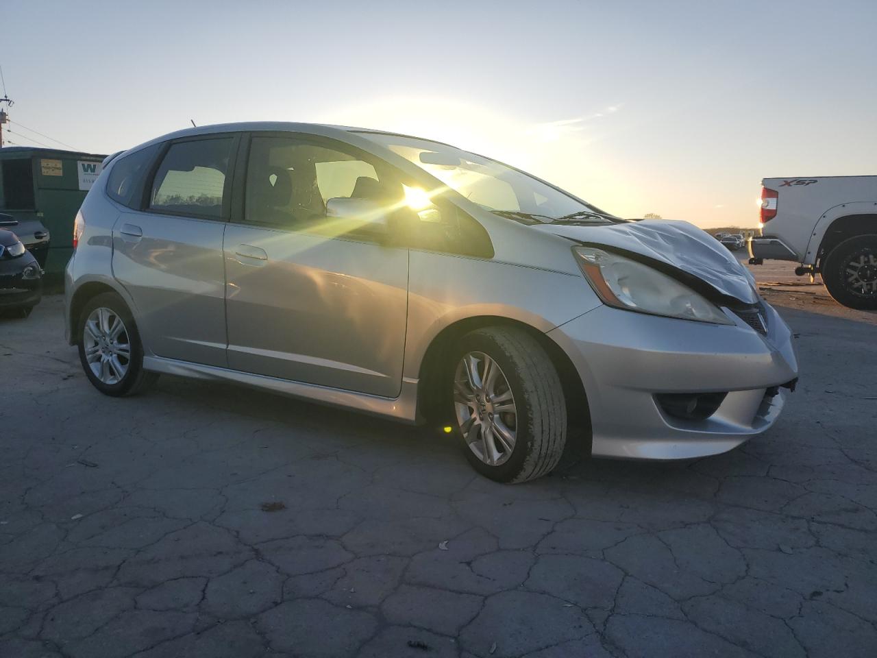 2011 Honda Fit VIN JHMGE8H58BS005337 Copart auction photo, front end damage thumbnail 4