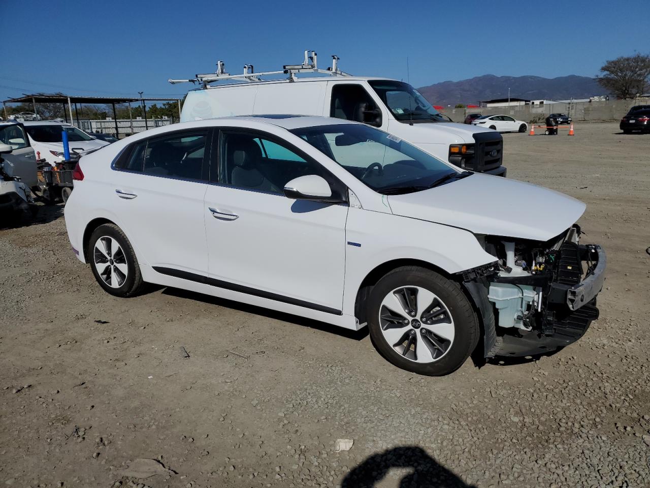 2019 Hyundai IONIQ VIN KMHC75LD0KU106962 Copart auction photo, front end damage thumbnail 4