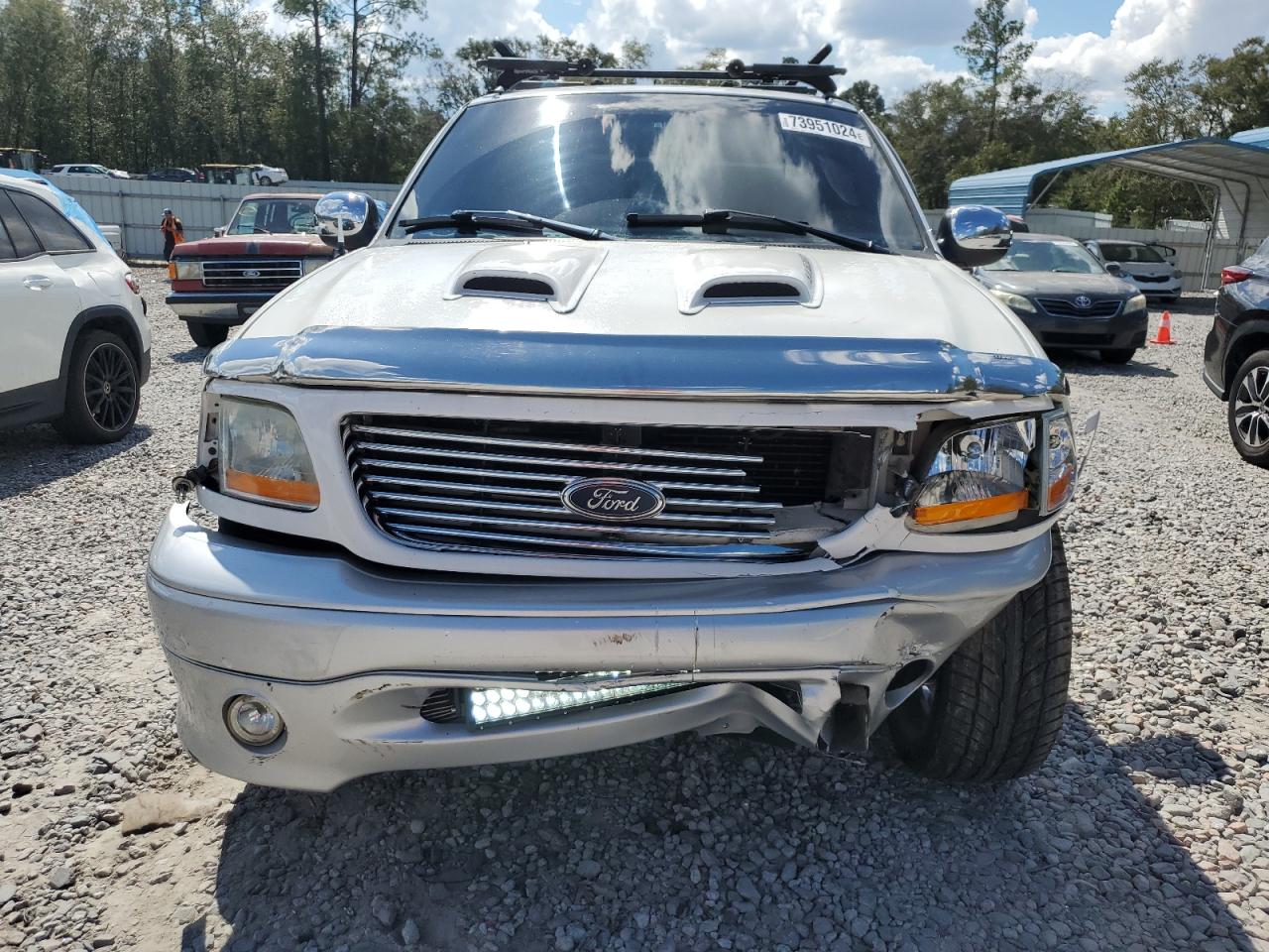 2000 Ford F-150 VIN 1FTRX07L8YKB45886 Copart auction photo, front end damage thumbnail 5