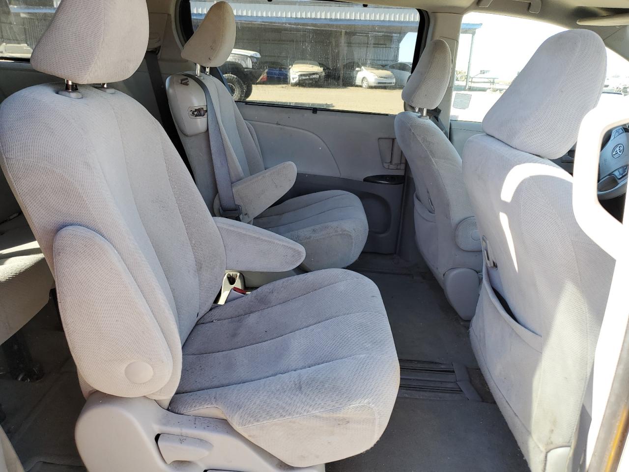 2013 Toyota Sienna VIN 5TDKK3DC5DS383557 Copart auction photo, top/roof damage thumbnail 11