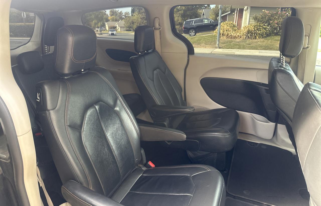 2017 Chrysler Pacifica VIN 2C4RC1BG4HR527703 Copart auction photo, normal wear damage thumbnail 6