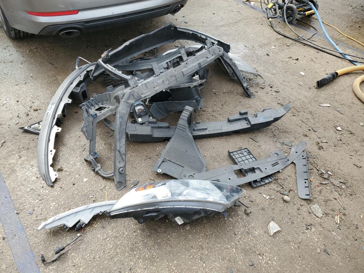 2013 KIA Optima VIN 5XXGR4A67DG116170 Copart auction photo, front end damage thumbnail 12
