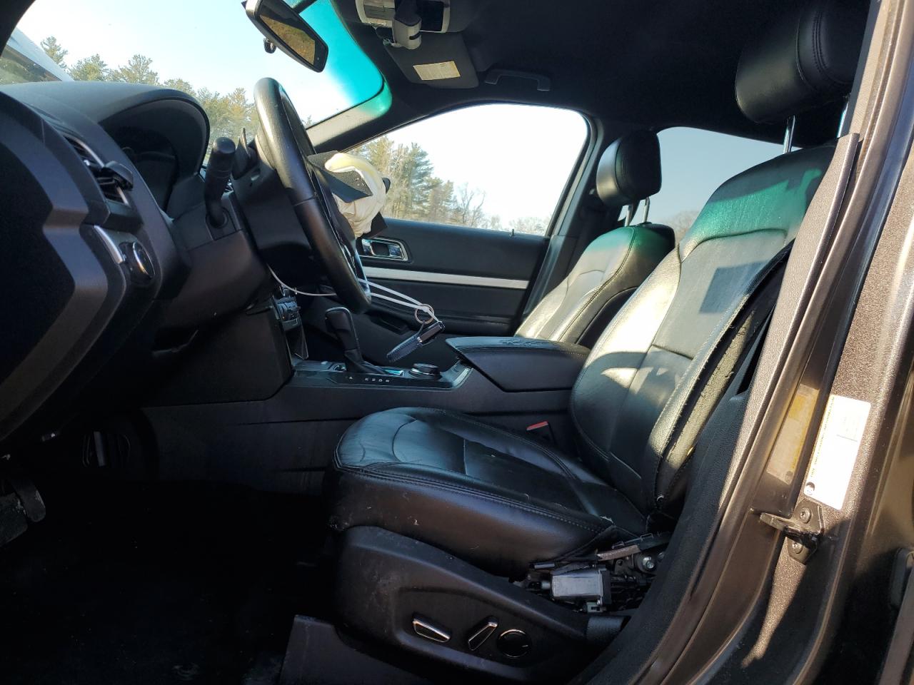 2016 Ford Explorer VIN 1FM5K8DH8GGC52302 Copart auction photo, front end / minor dent/scratches damage thumbnail 7