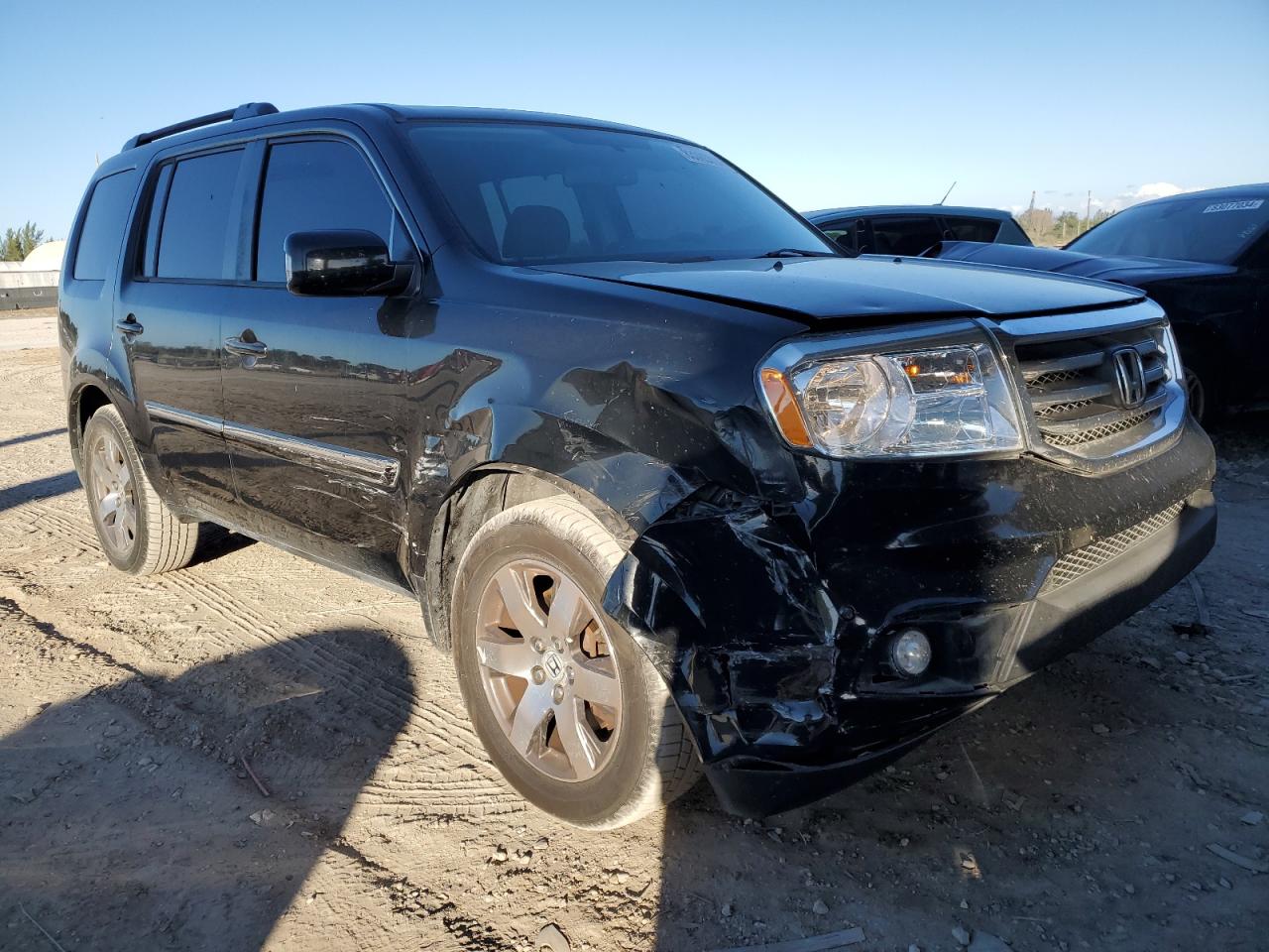2014 Honda Pilot VIN 5FNYF3H96EB024494 Copart auction photo, front end / minor dent/scratches damage thumbnail 4