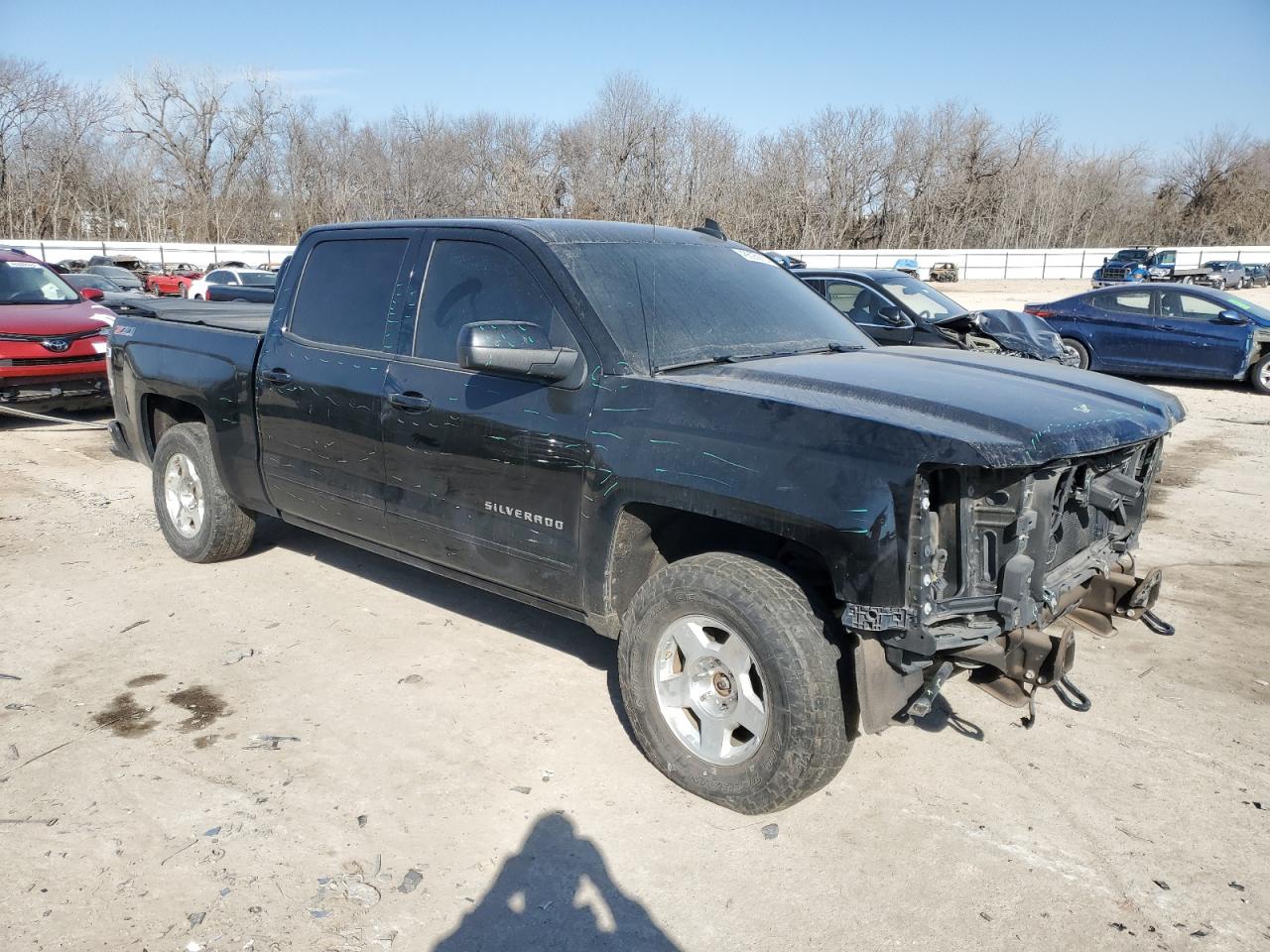 2015 Chevrolet Silverado VIN 3GCUKRECXFG393139 Copart auction photo, front end / vandalism damage thumbnail 4
