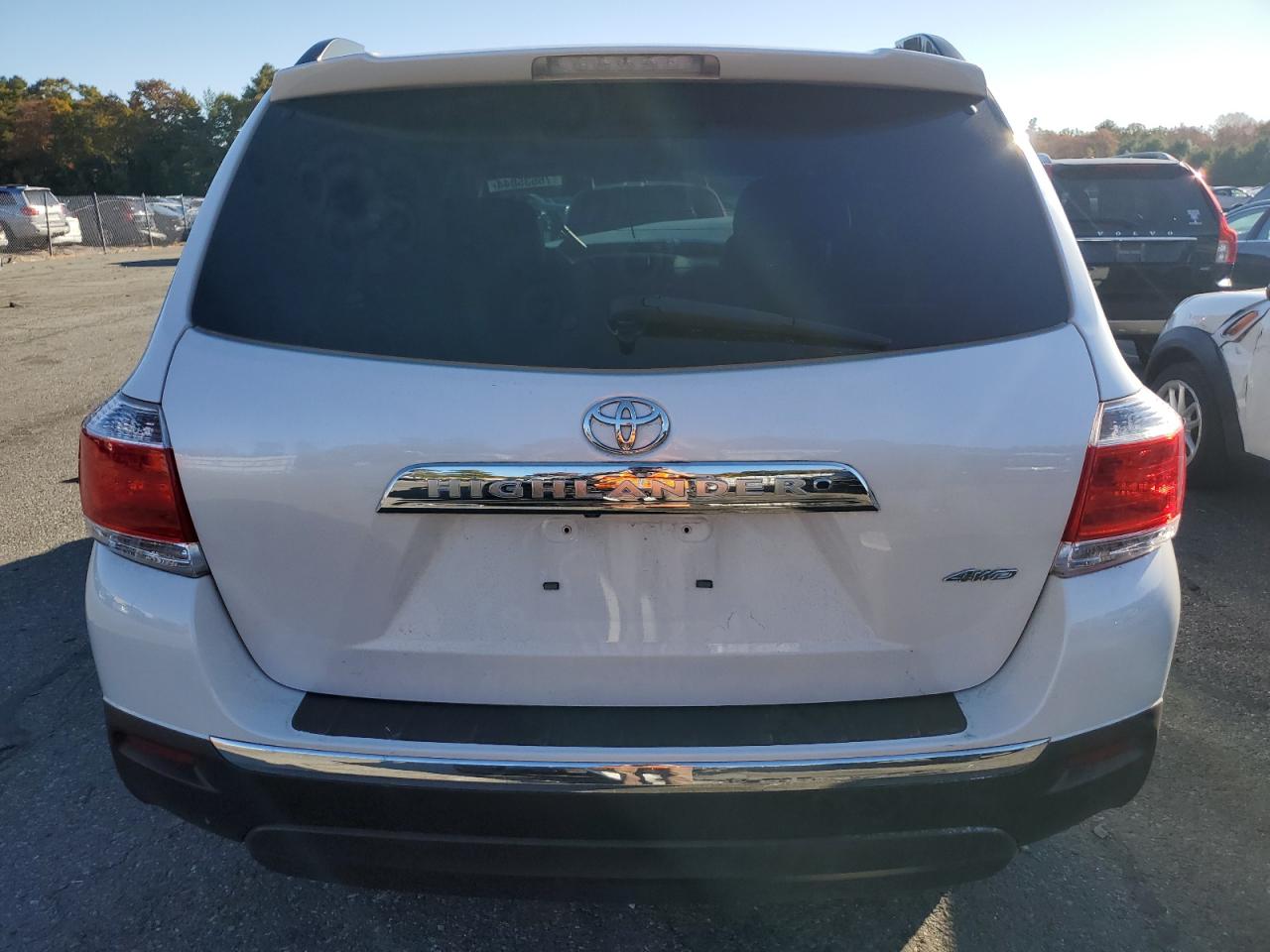 2012 Toyota Highlander VIN 5TDBK3EH2CS140121 Copart auction photo, front end damage thumbnail 6