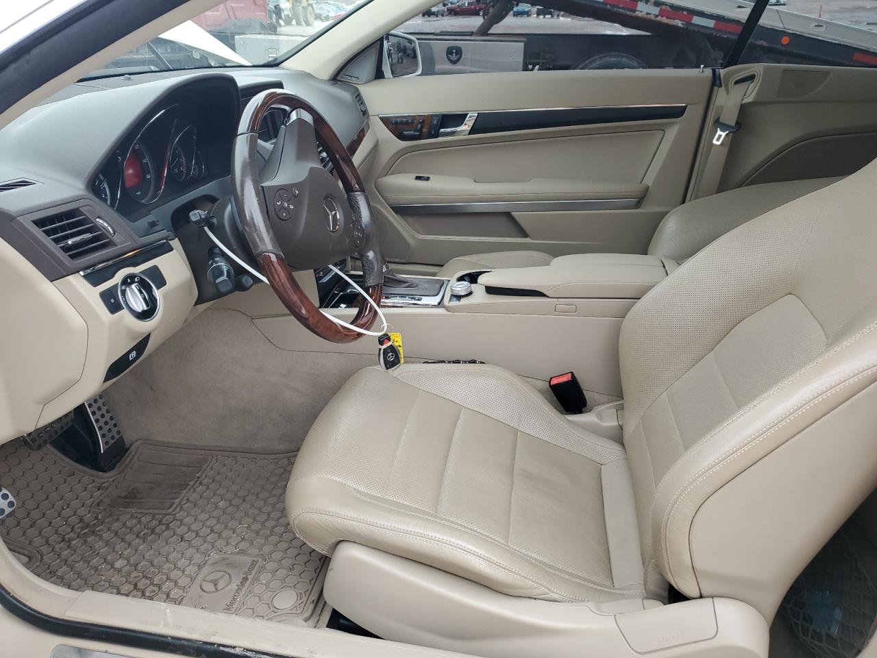 2011 Mercedes-Benz E-klasse VIN WDDKJ7CB6BF072225 Copart auction photo, rear end damage thumbnail 7