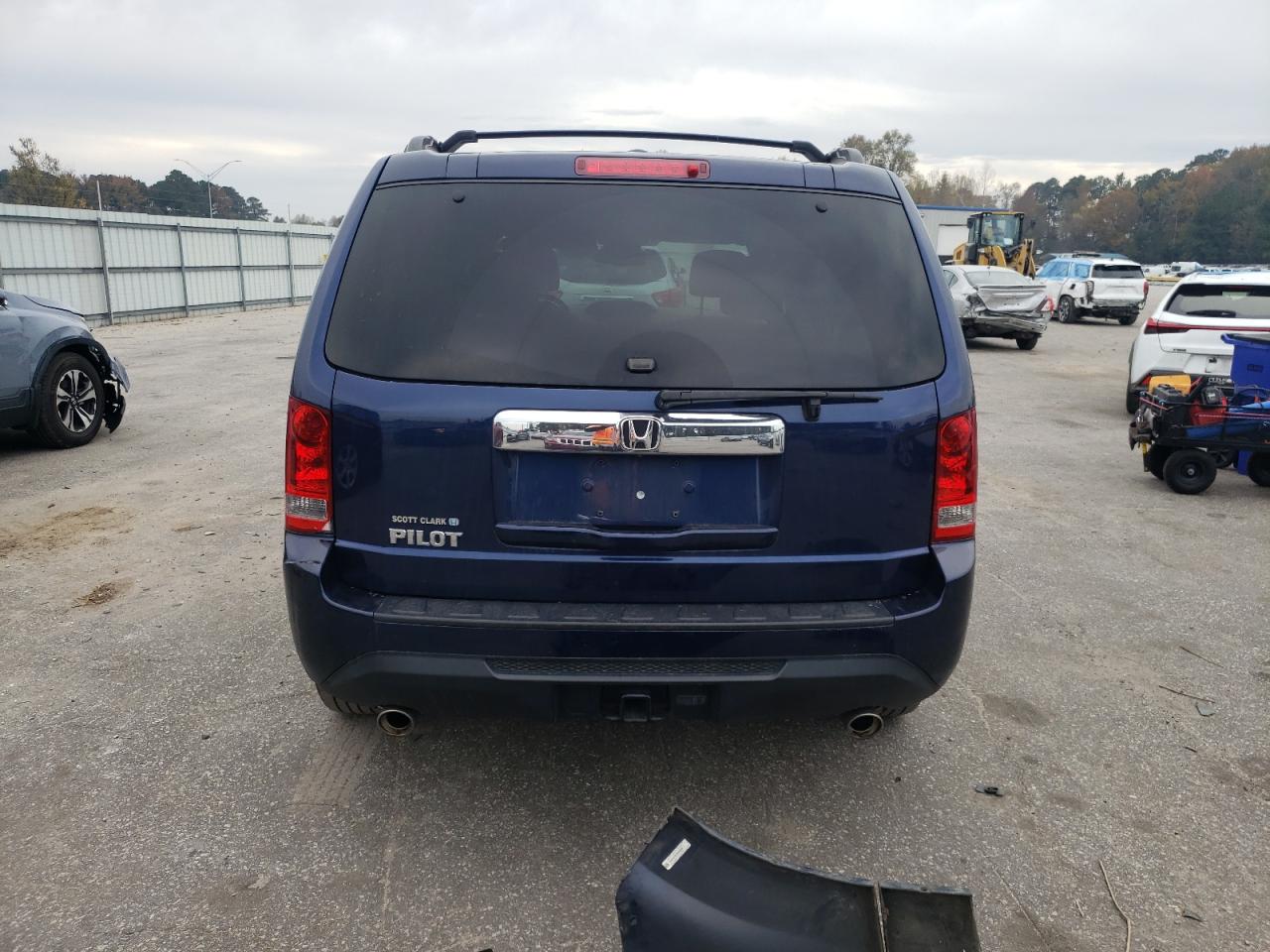 2013 Honda Pilot VIN 5FNYF3H53DB032287 Copart auction photo, all over damage thumbnail 6