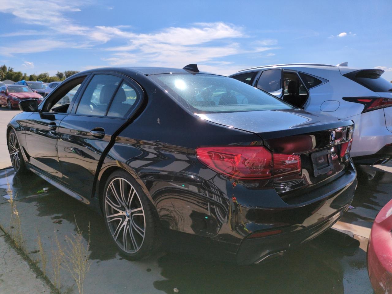 2019 BMW 5er VIN WBAJE5C57KWW41055 Copart auction photo, water/flood damage thumbnail 2