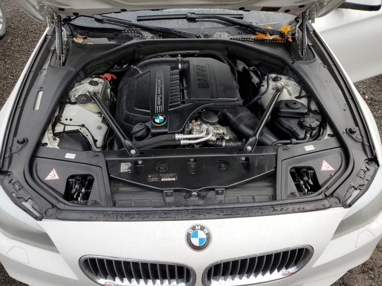 2013 BMW 5er VIN WBAFU7C58DDU70982 Copart auction photo, all over damage thumbnail 11