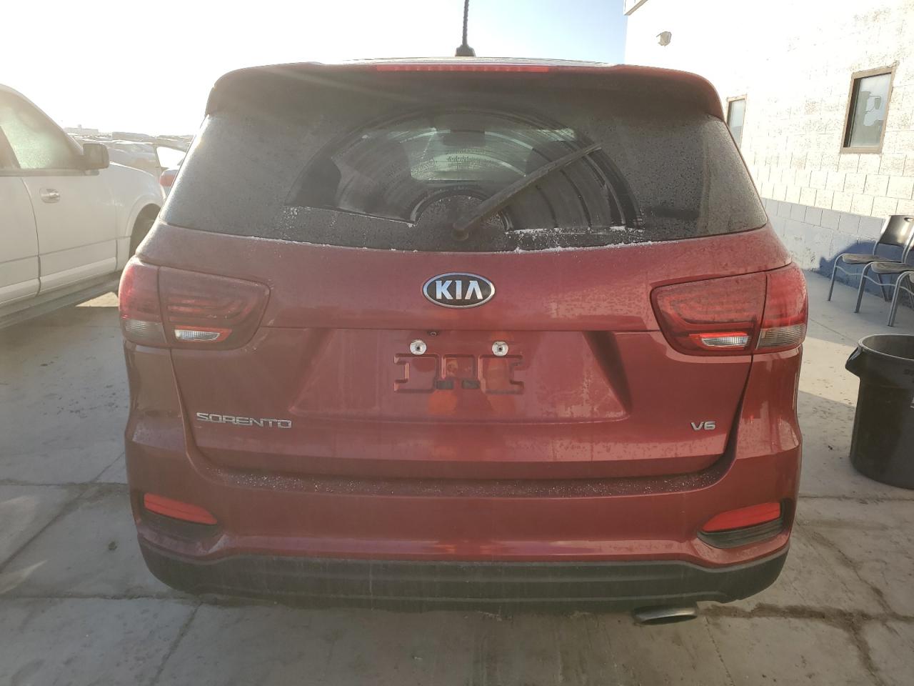 2019 KIA Sorento VIN 5XYPGDA5XKG468438 Copart auction photo, rear end / all over damage thumbnail 6