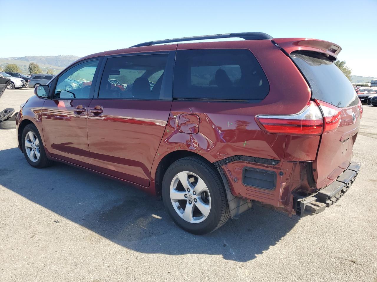 2017 Toyota Sienna VIN 5TDKZ3DC7HS828897 Copart auction photo, rear end damage thumbnail 2