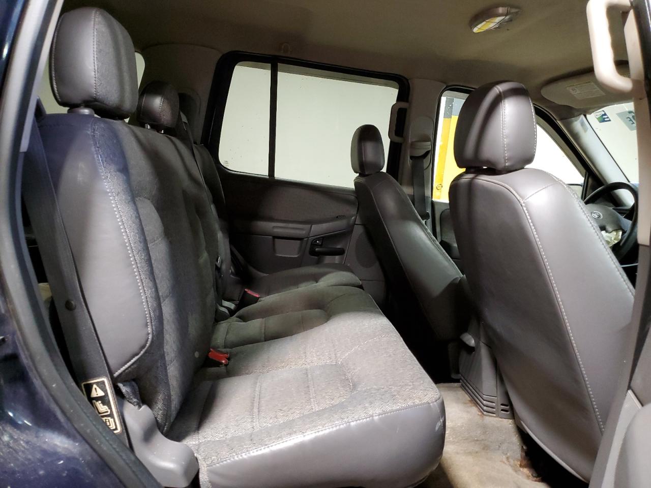 2003 Ford Explorer VIN 1FMZU72K53UB86890 Copart auction photo, all over damage thumbnail 11