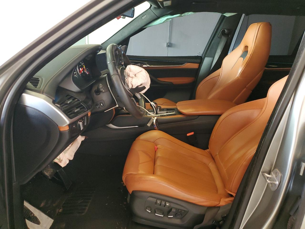 2018 BMW X5 VIN 5YMKT6C50J0Y84279 Copart auction photo, front end / mechanical damage thumbnail 7