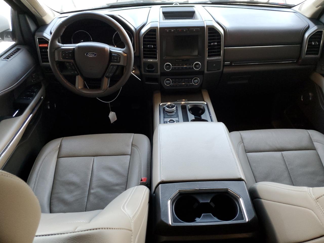 2019 Ford Expedition VIN 1FMJU1JT0KEA83406 Copart auction photo, front end / rear end damage thumbnail 8