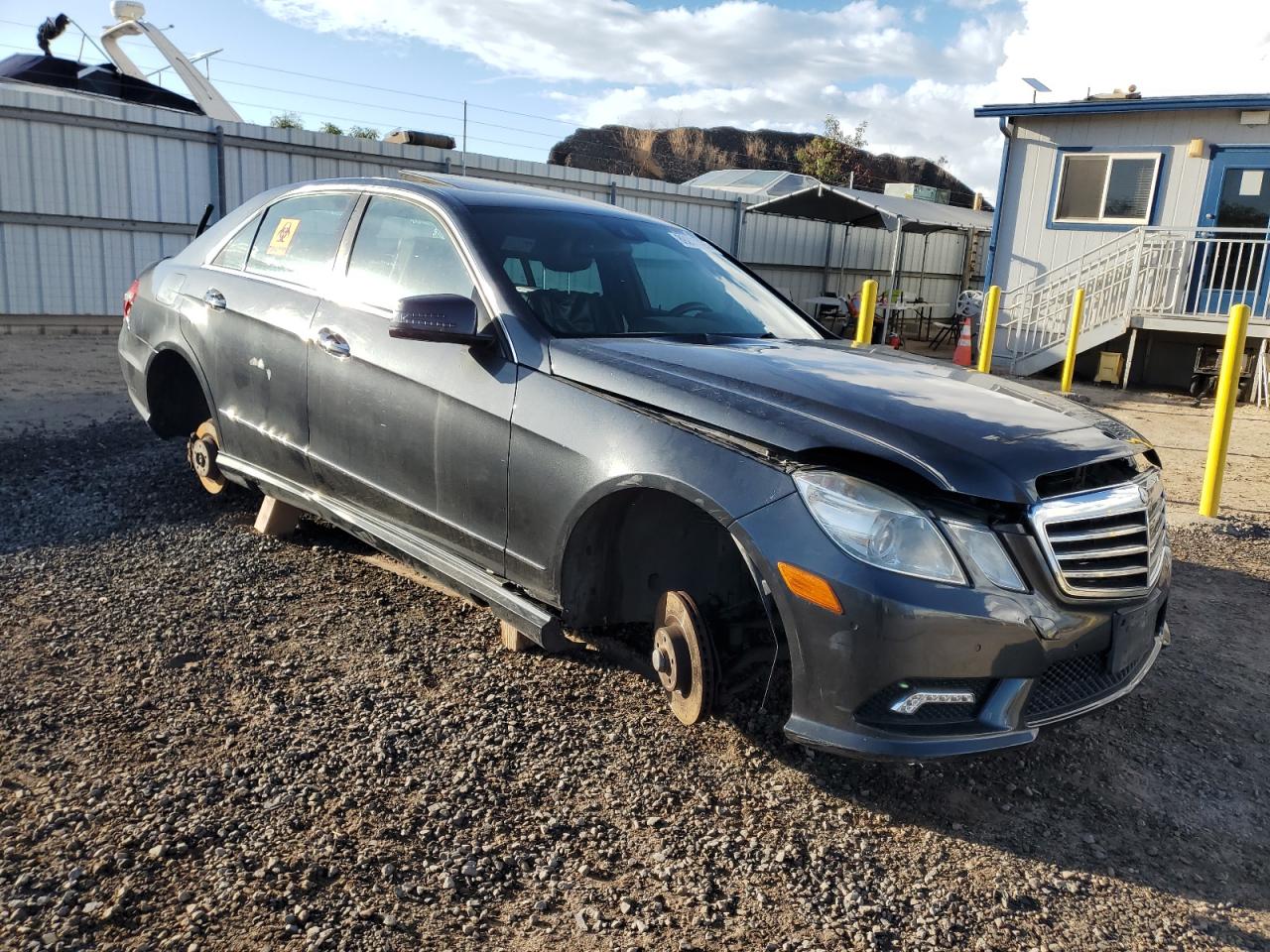 2011 Mercedes-Benz E-klasse VIN WDDHF7CB2BA290574 Copart auction photo, rear end / front end damage thumbnail 4