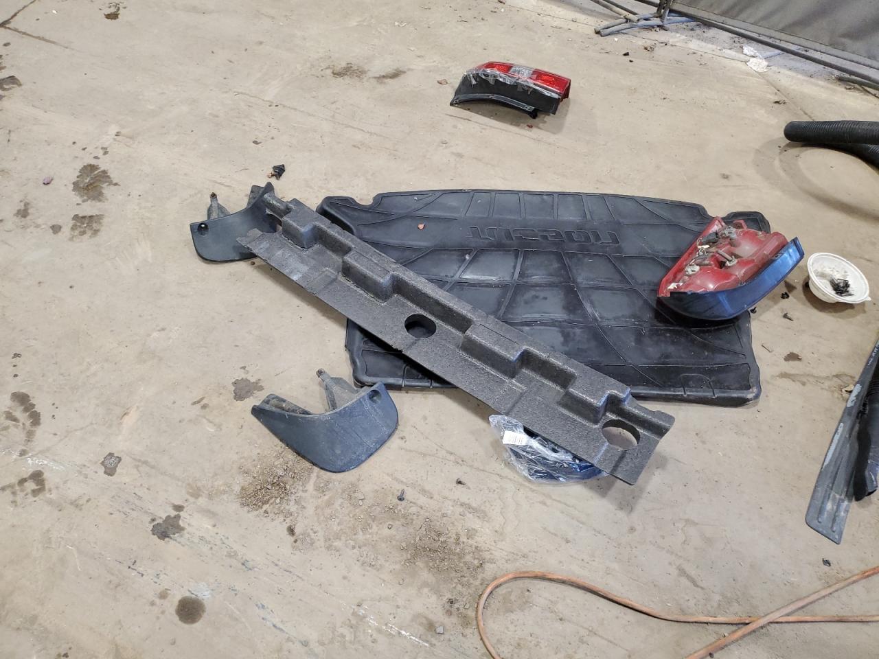 2009 Hyundai Tucson VIN KM8JM12B69U034698 Copart auction photo, rear end damage thumbnail 13