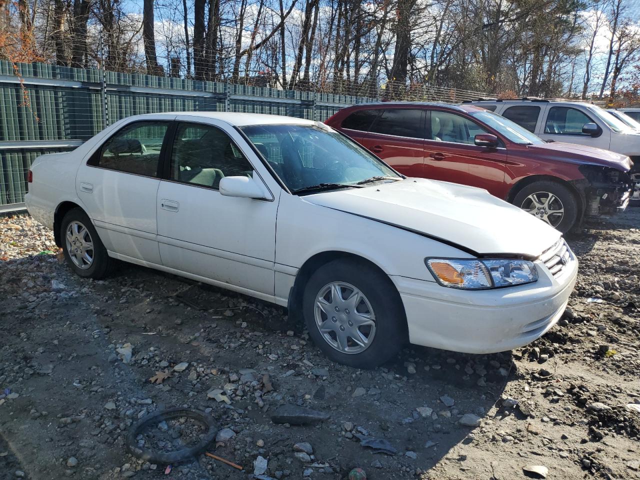 2000 Toyota Camry VIN JT2BG22K5Y0522352 Copart auction photo, front end / minor dent/scratches damage thumbnail 4