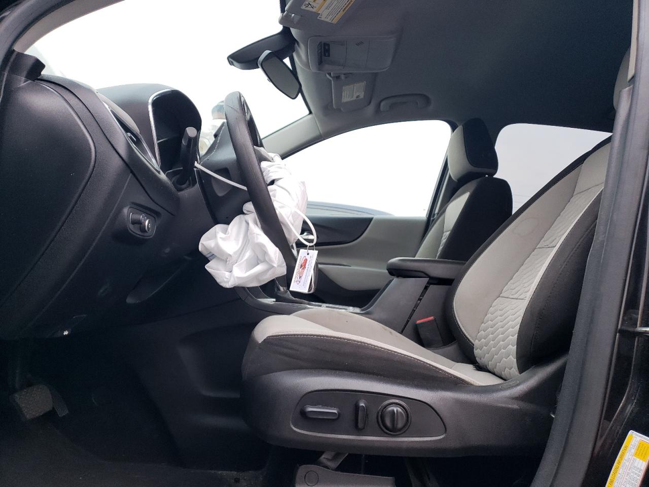 2019 Chevrolet Equinox VIN 2GNAXHEV5K6151372 Copart auction photo, front end / side damage thumbnail 7