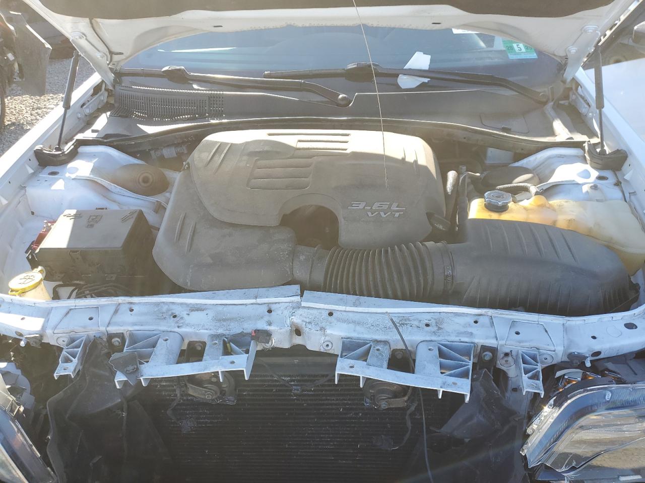 2018 Chrysler 300 VIN 2C3CCAGG9JH218372 Copart auction photo, front end damage thumbnail 11
